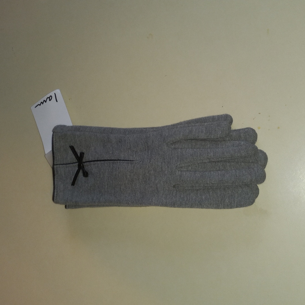Women's gloves